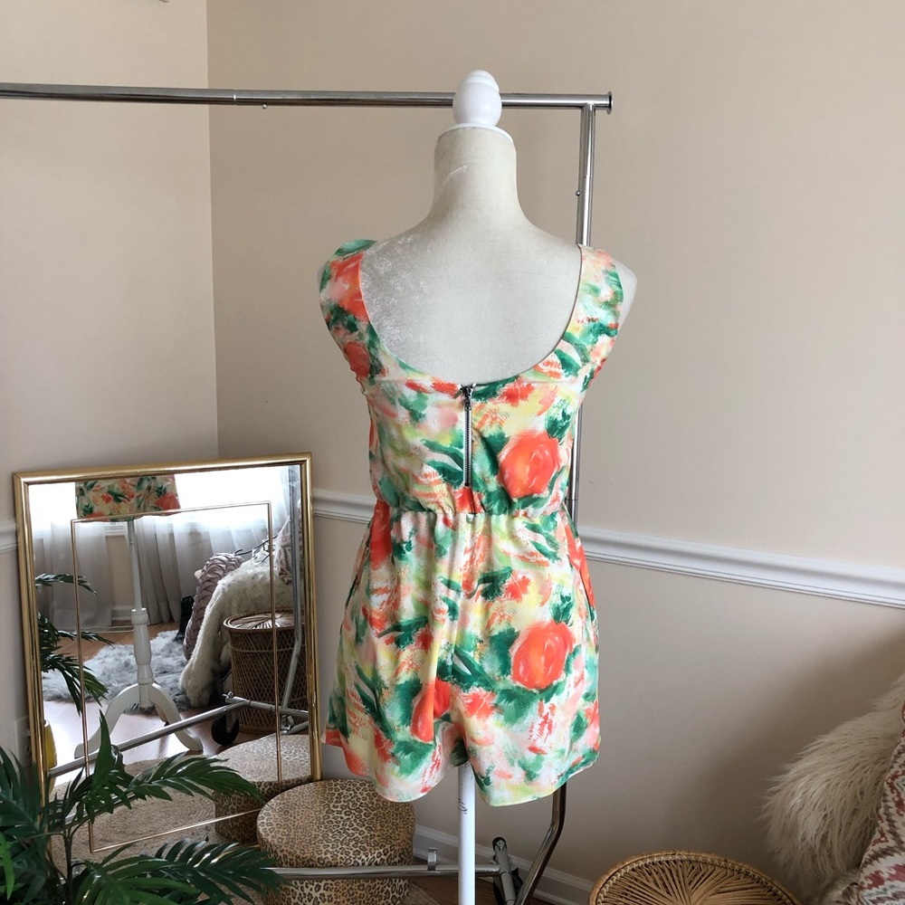 Alice + Olivia Naliegh Oranges Romper 2 - Picture 5 of 8